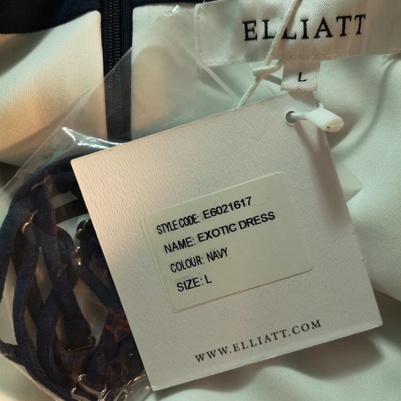 NWT - ELLIATT - Exotic High Low Dress in Navy - CLOSET CLEAROUT - Picture 4 of 6